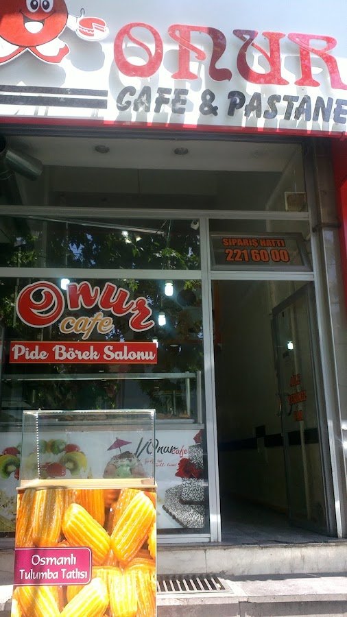 Onur Börek