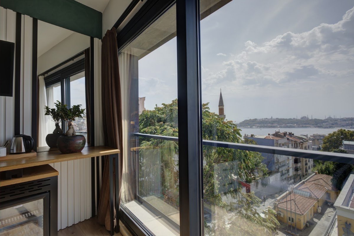 Fragments Hotel