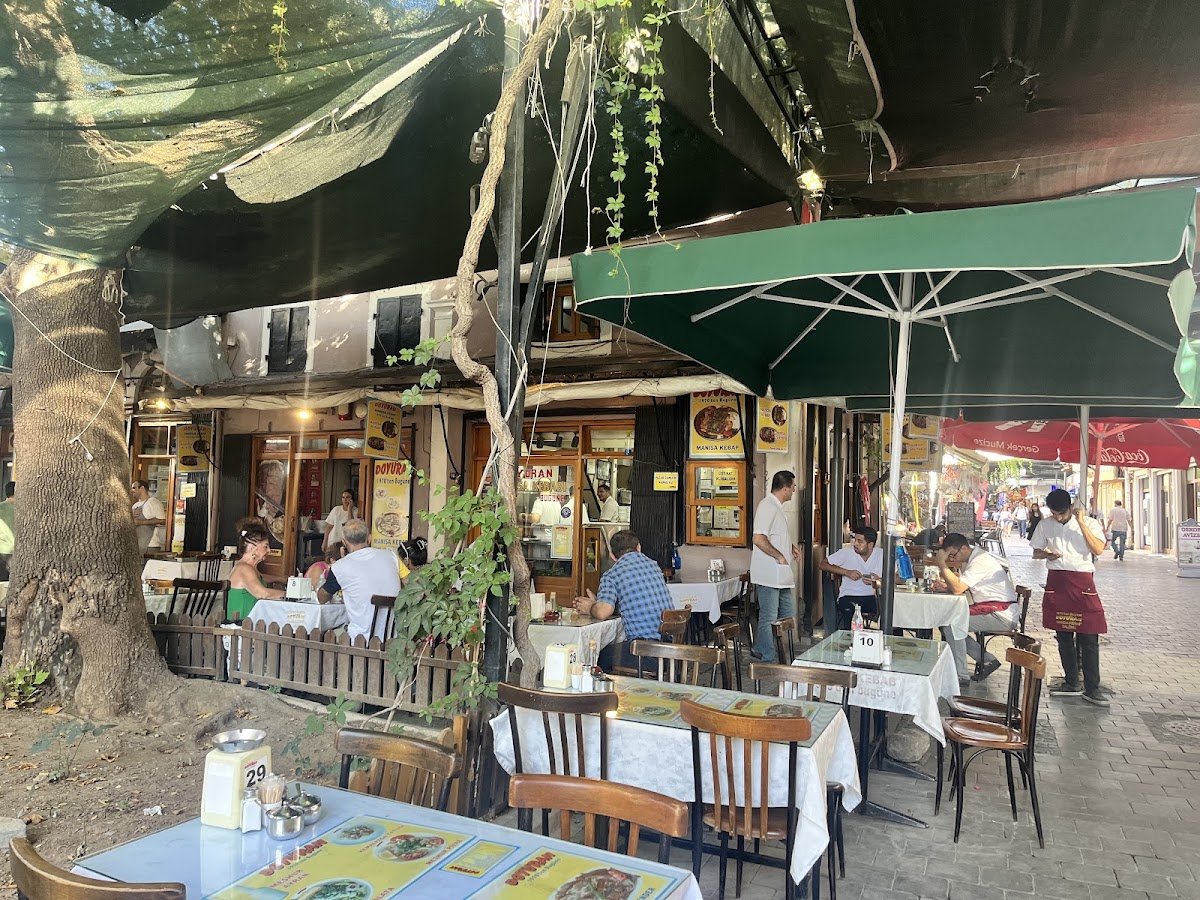 Doyuran Manisa Kebap
