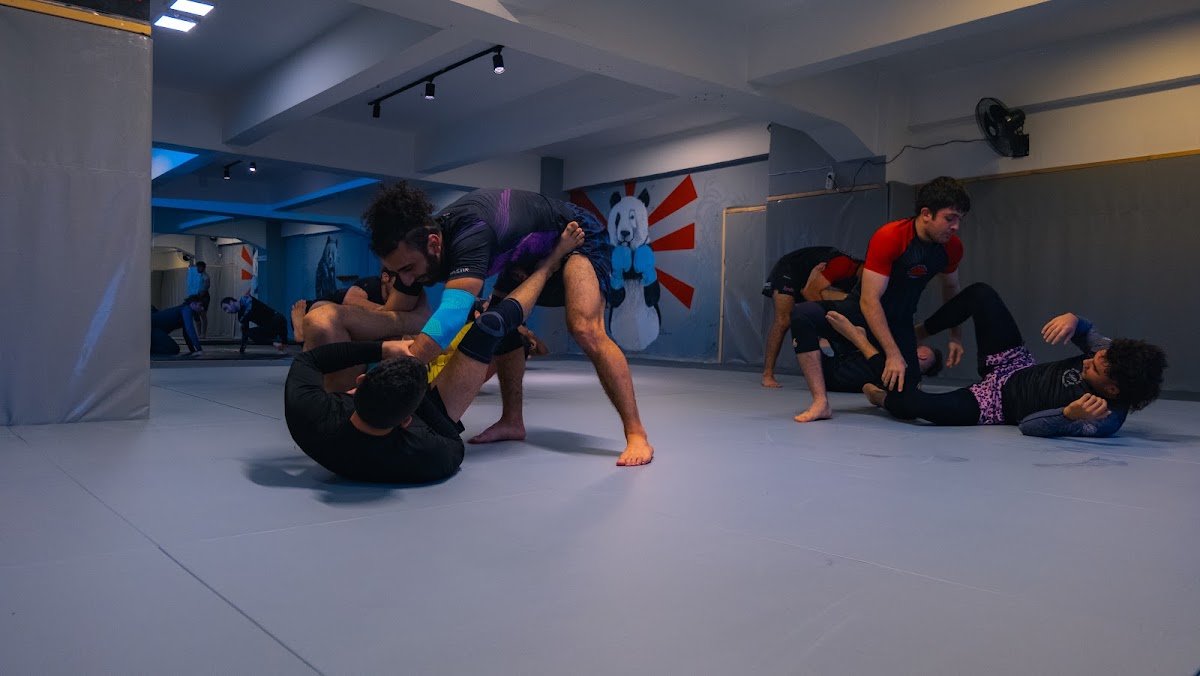 Nest Combat Fitness / Bjj / Mma / Crossfit