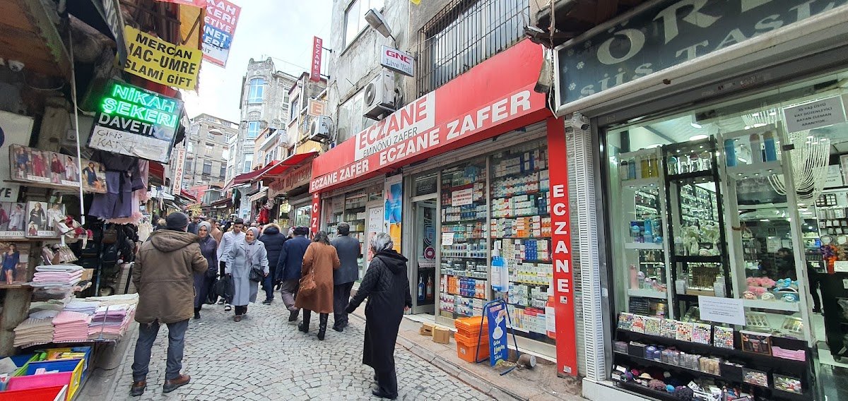Zafer Eczanesi Eminönü
