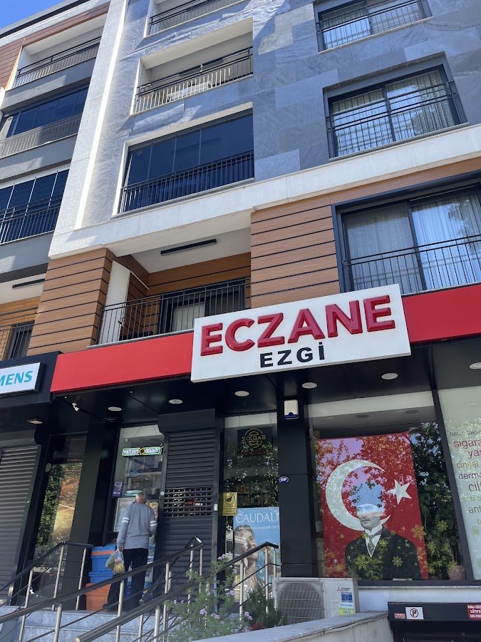 Ezgi Eczanesi