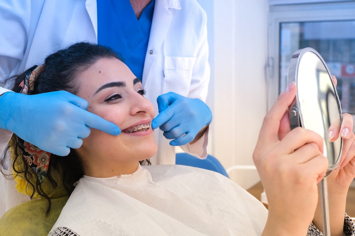İzmir Dentalizm Ağız ve Diş Sağlığı Polikliniği, Diş Hekimliği