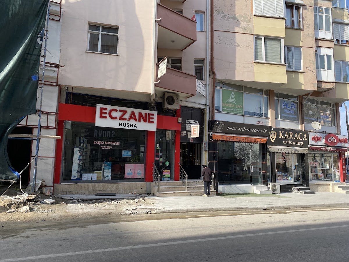 Büşra Eczanesi