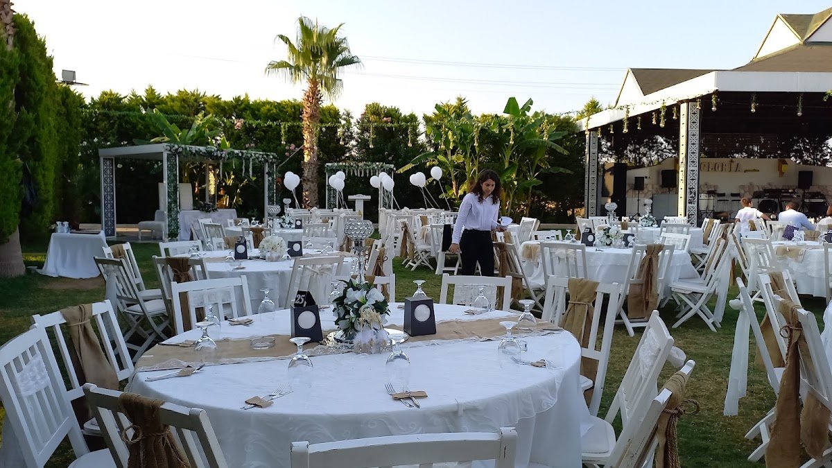 Gloria Garden İnciraltı
