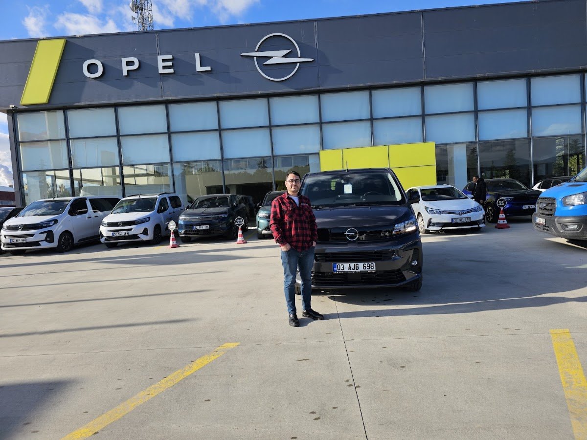 Opel Mutsan