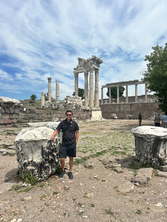 Pergamon Tour