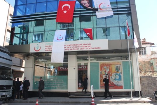 Alsancak Ağız ve Diş Sağlığı Merkezi Bayraklı Polikliniği
