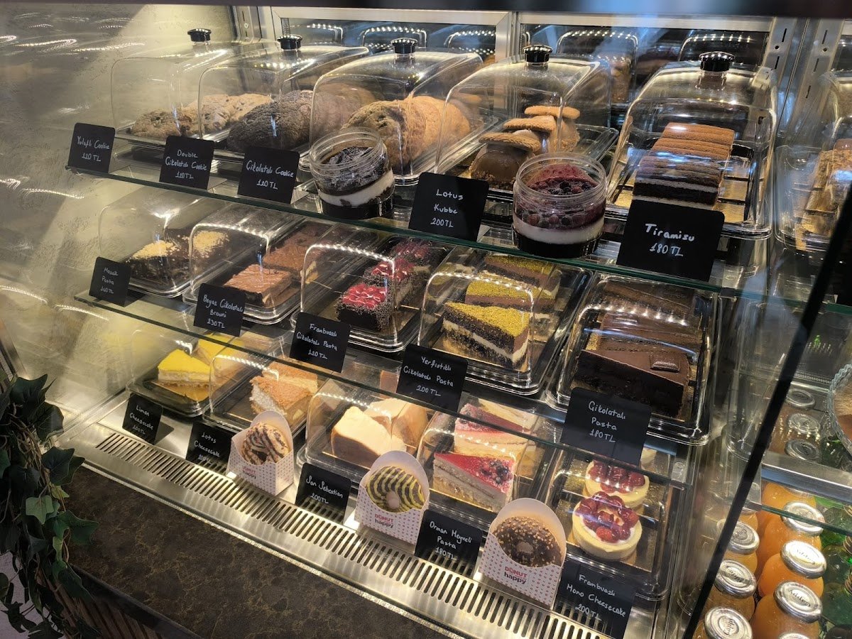 Coffee’d Maç& “Hookah Lounge”