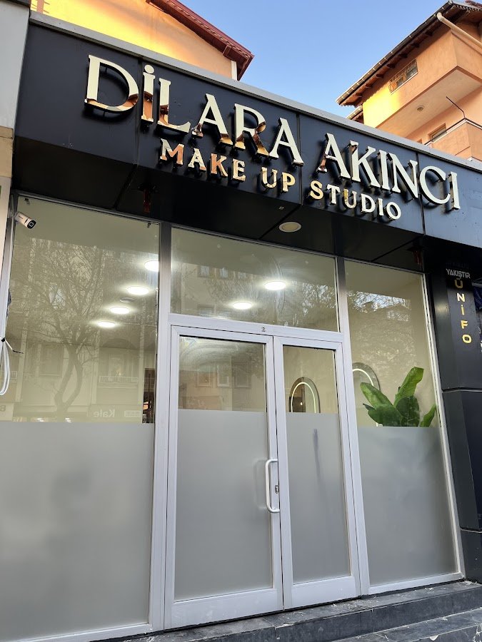Dilara Akıncı Makeup Studıo