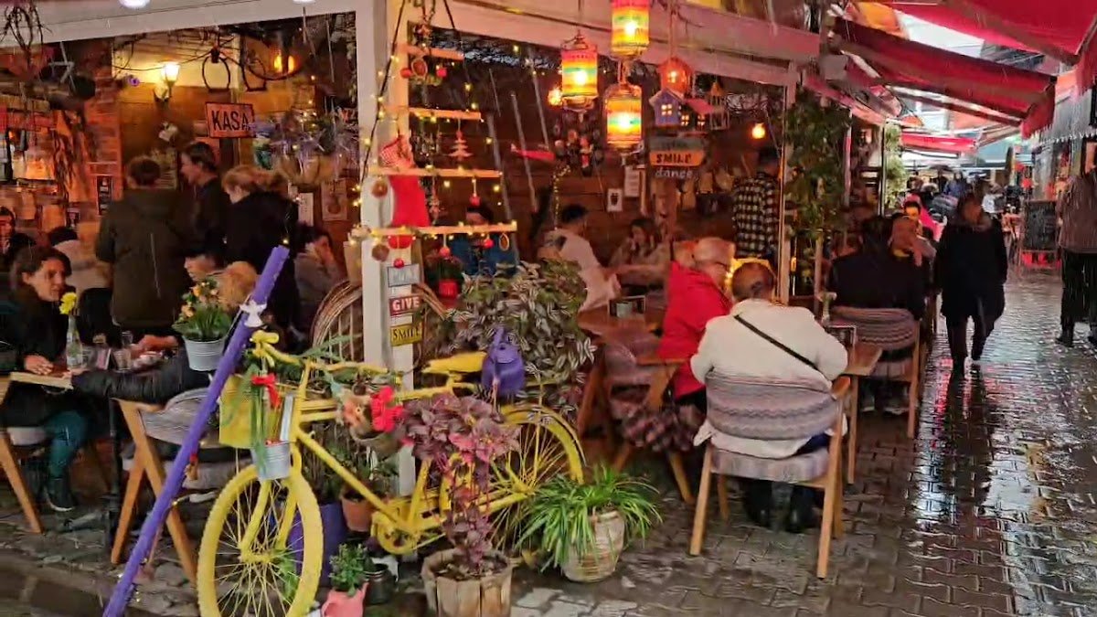 Yağmur Cafe
