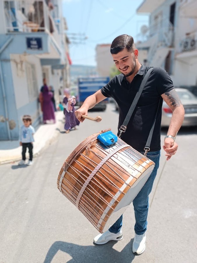 İzmir Davul Zurna 🥁 (Sekmen)