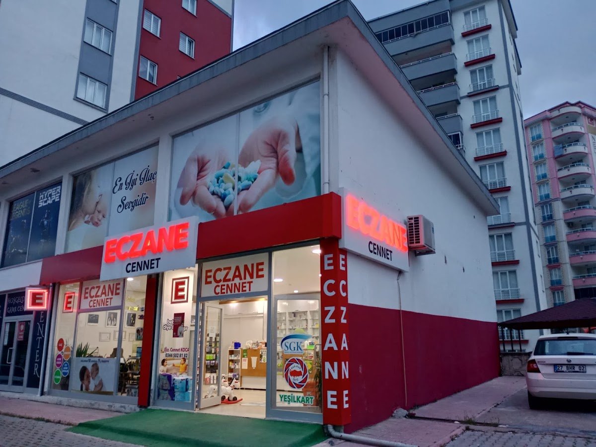 Cennet Eczanesi