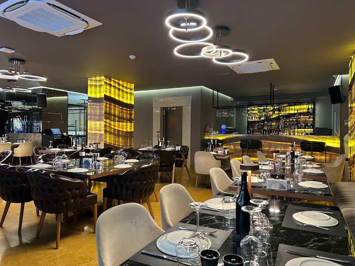 Zurich Bistro & Bar