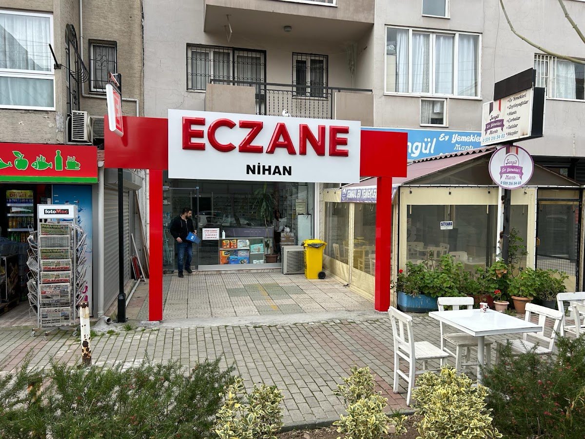 Nihan Eczanesi