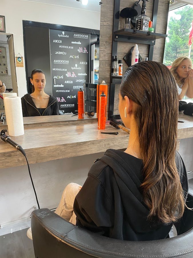 Kaan Bayan Kuaförü / Hair Designer