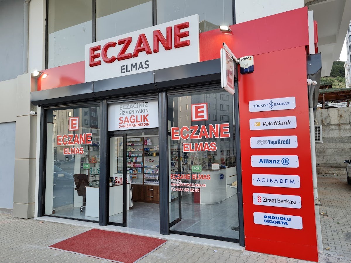 Elmas Eczanesi