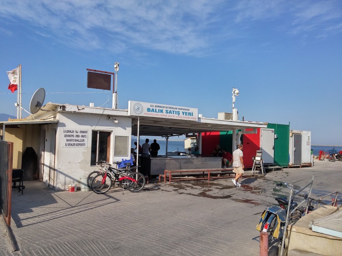 Mavişehir Balıkçı Barınağı