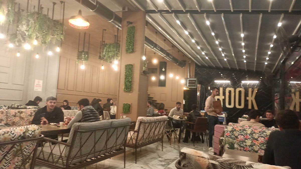 Hook Coffee & Lounge