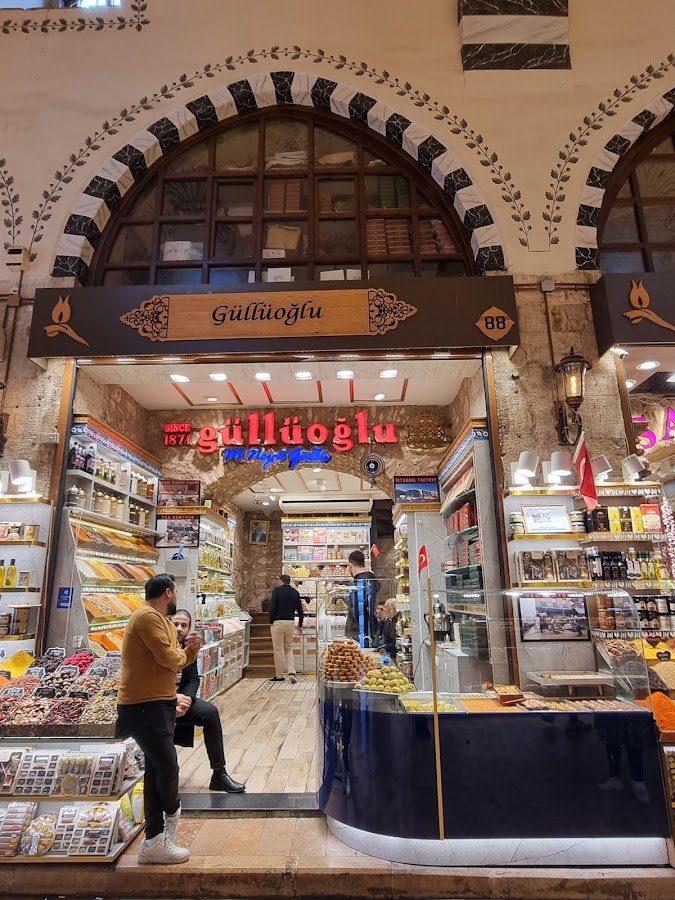 Baklavacı Güllüoğlu