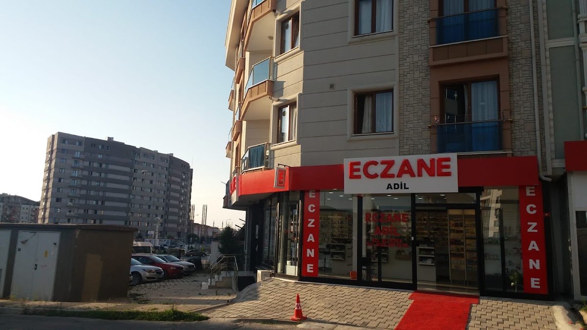Adil Eczanesi