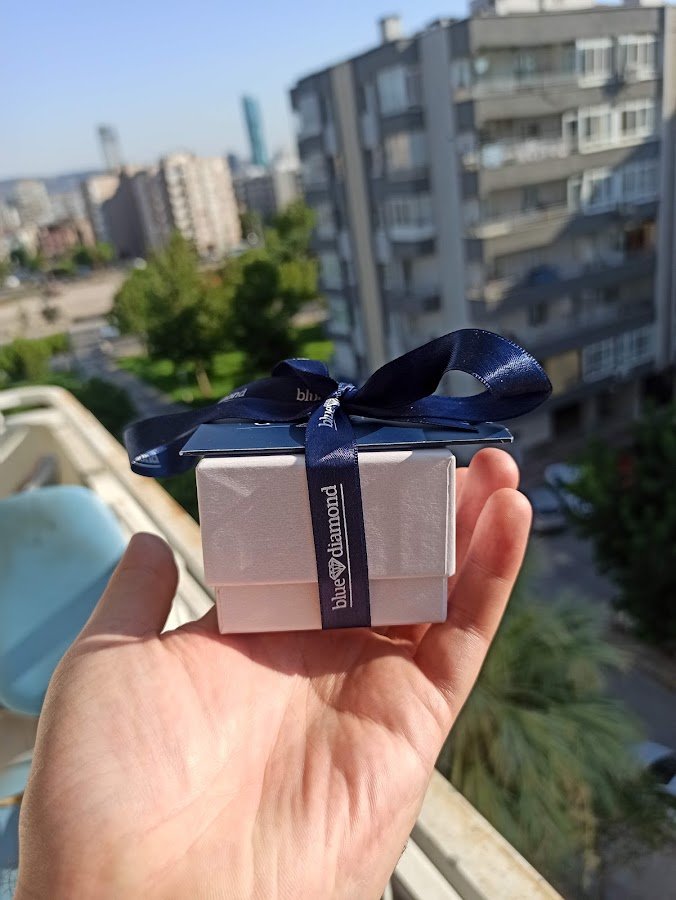 Blue Diamond - Bornova