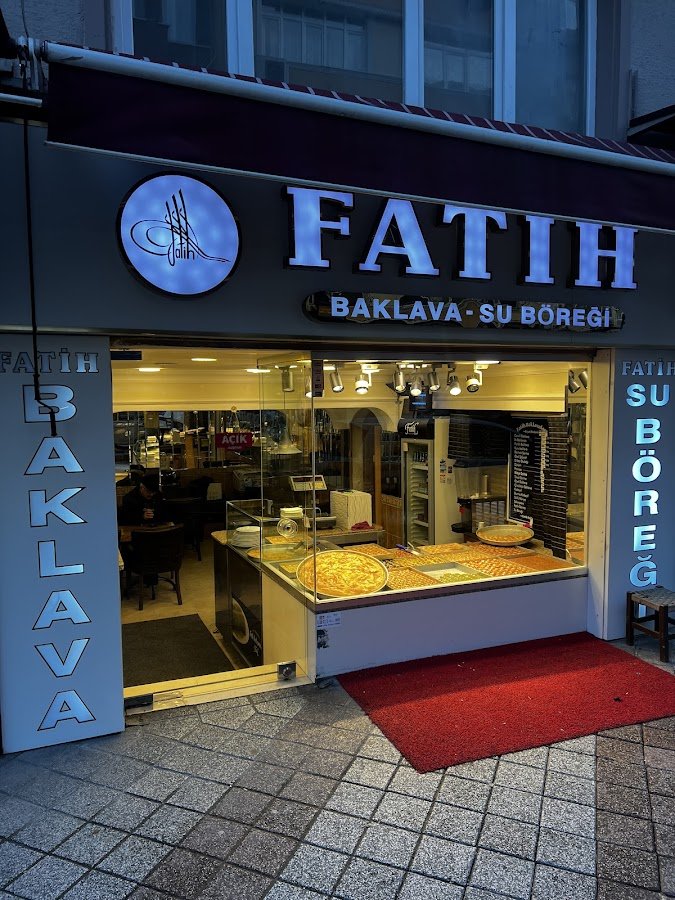 Fatih Baklavaları ve Su Böreği