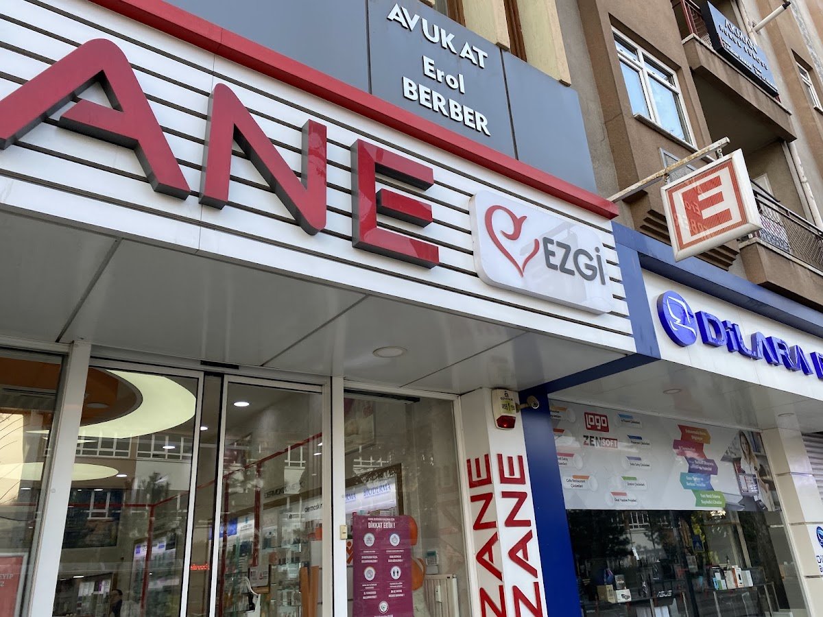 Ezgi Eczanesi