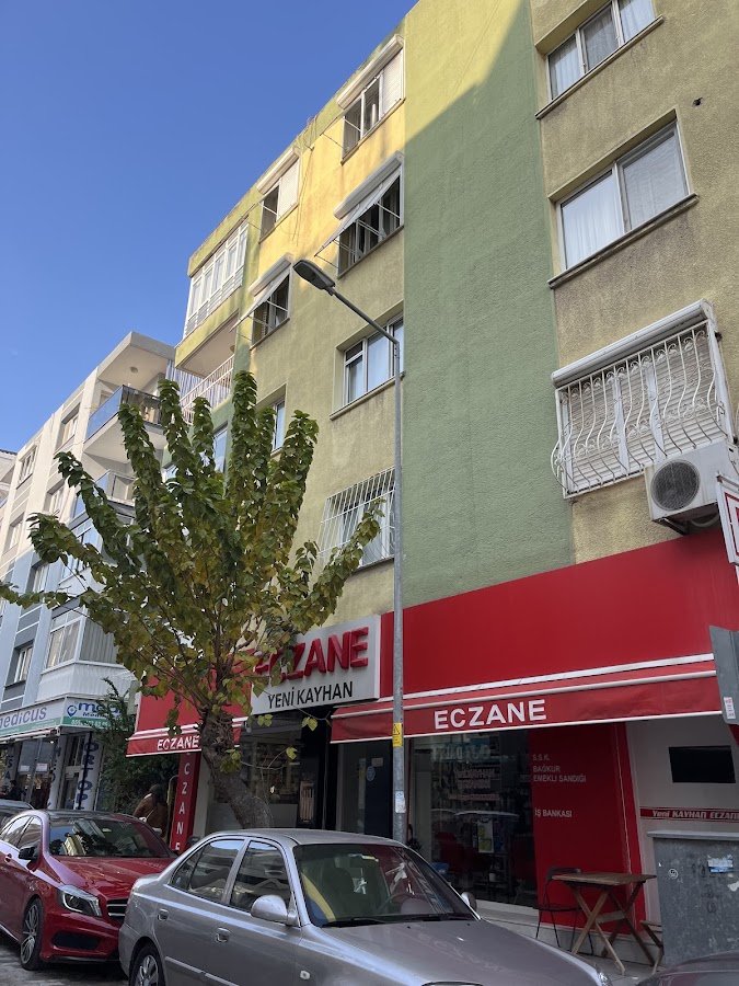 Yeni Kayhan Eczanesi