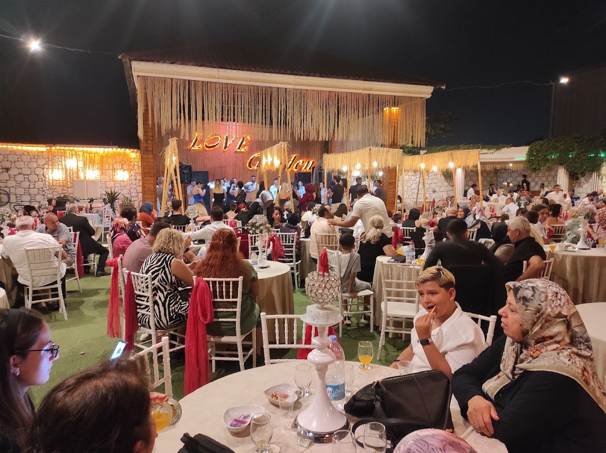 Akarsu Düğün Salonları