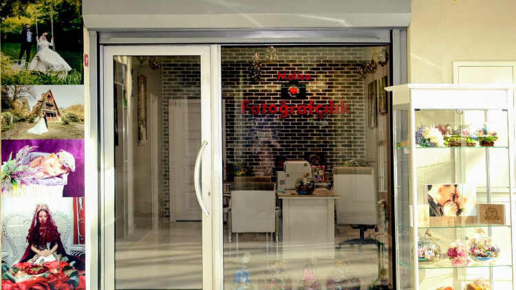 Melisa Fotoğrafçılık - Biyometrik & Vesikalık Çekim - Başakşehir Fotoğrafçı