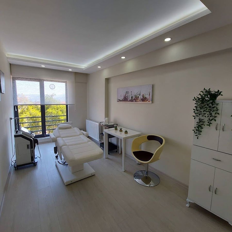 Dr.Duygu Coşkun Özbakır Dermatoloji ve Kozmetoloji Kliniği