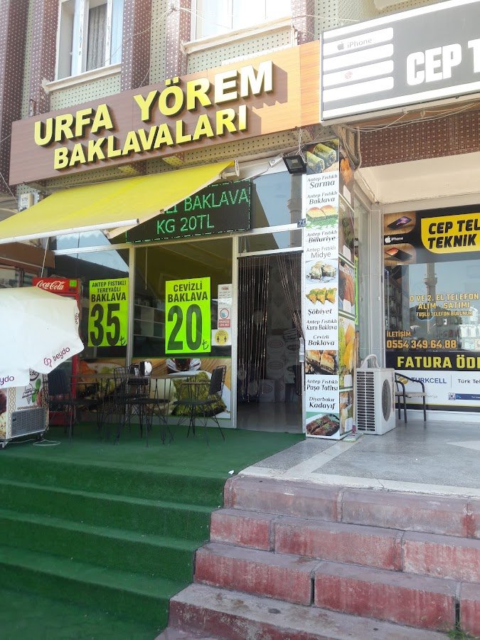Urfa Yörem Baklavaları Konya Otogar Şubesi