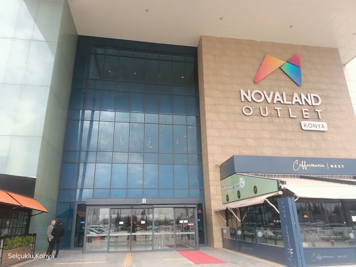 Novaland Outlet Alışveriş Merkezi