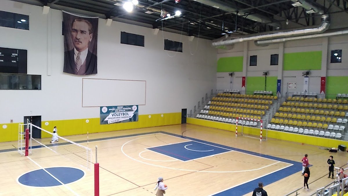 Kartepe Hergeleci İbrahim Spor Salonu