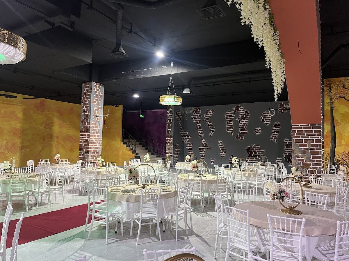 5 İnch Etli Ekmek ve Kebap Salonu