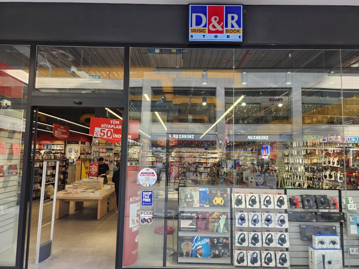 D&R
