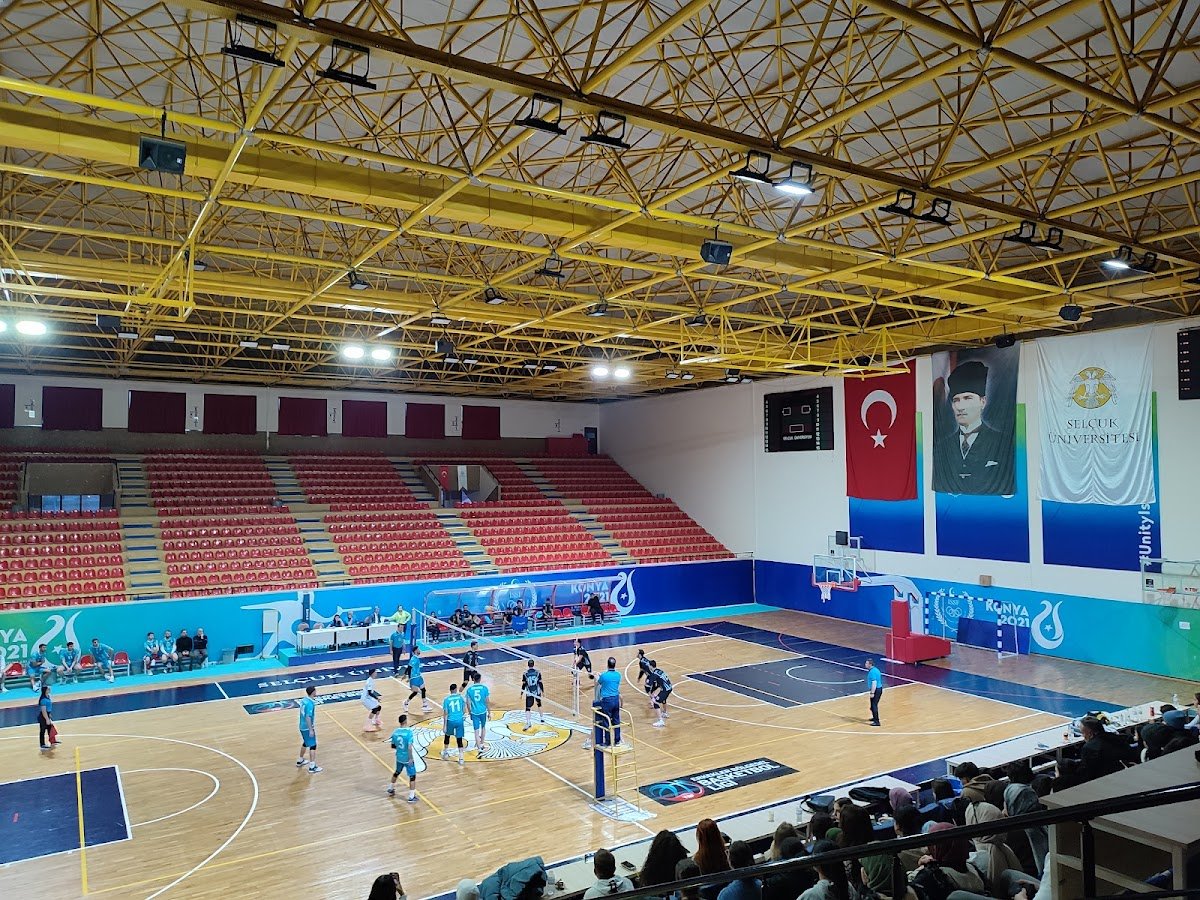 Selçuk Üniversitesi 19 Mayıs Spor Salonu
