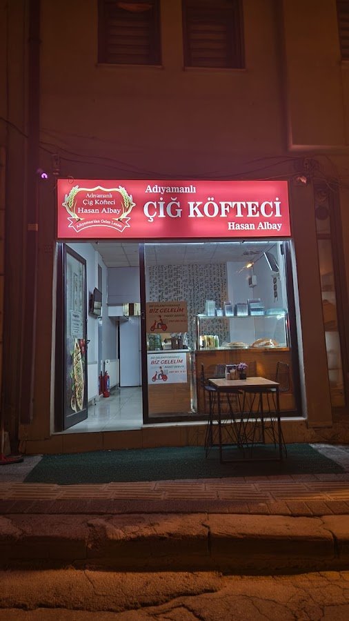 Adıyamanlı Çiğ Köfteci Hasan Albay