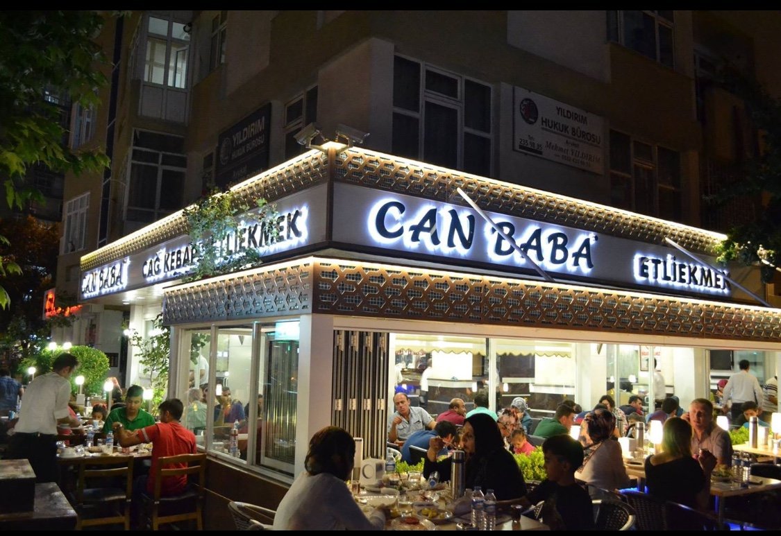 Can Baba Cağ Kebap / Etliekmek