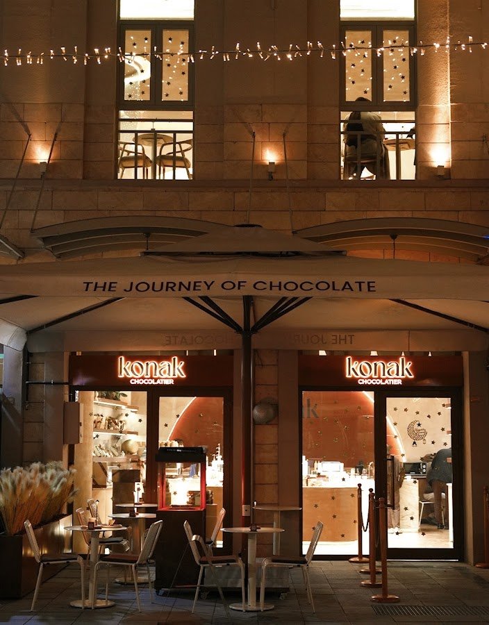 Konak Chocolatier - Butik Çikolata Kafe
