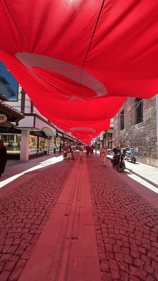 Güçlü Altın