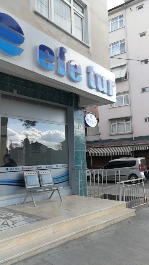 Efe Tur