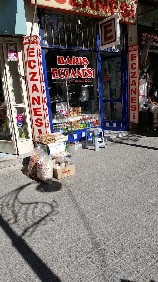 Barış Eczanesi