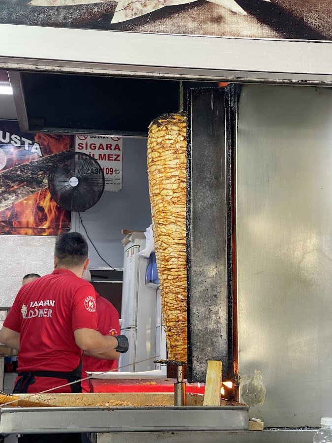 Meşhur Karahan Döner & Etliekmek Salonu