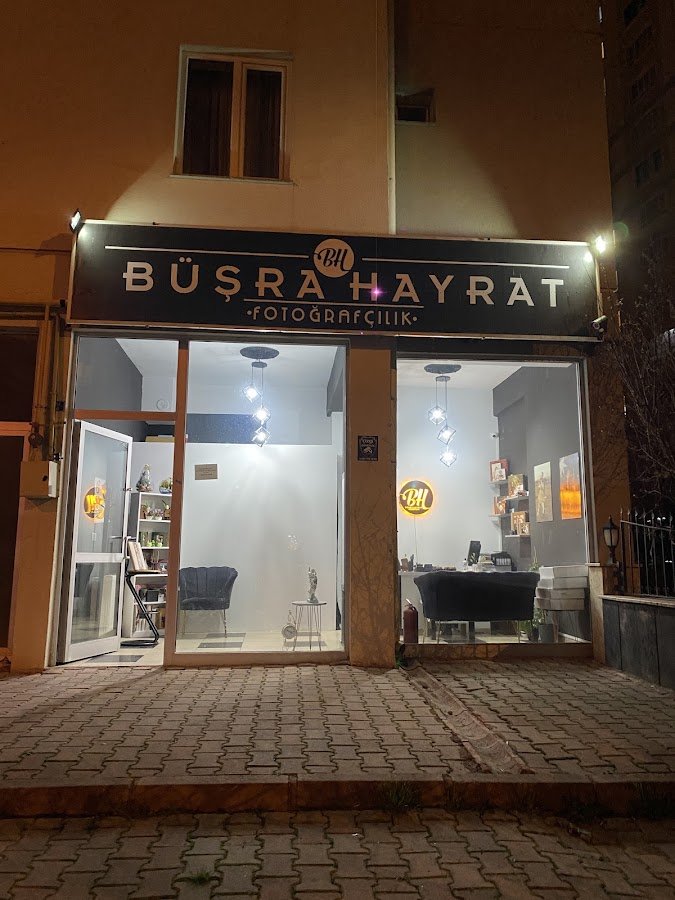 Büşra Hayrat Fotoğrafçılık