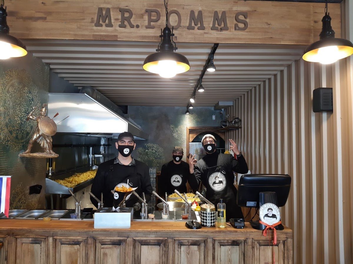 Mr.Pomms