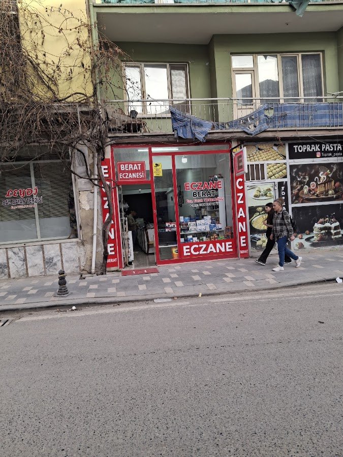 Berat Eczanesi