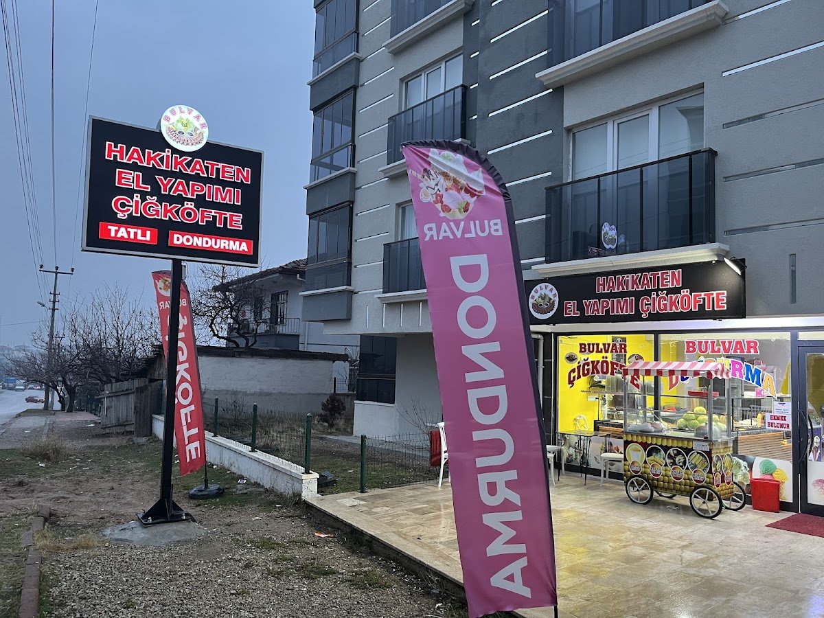Hakikaten El Yapımı Çiğ Köfte Dondurma ve Tatlı Salonu