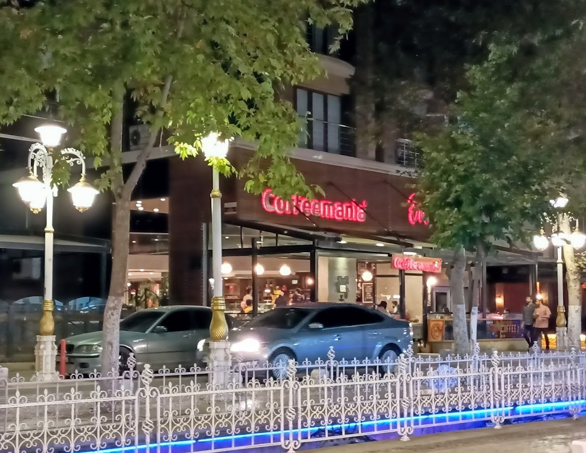Cafe Mania